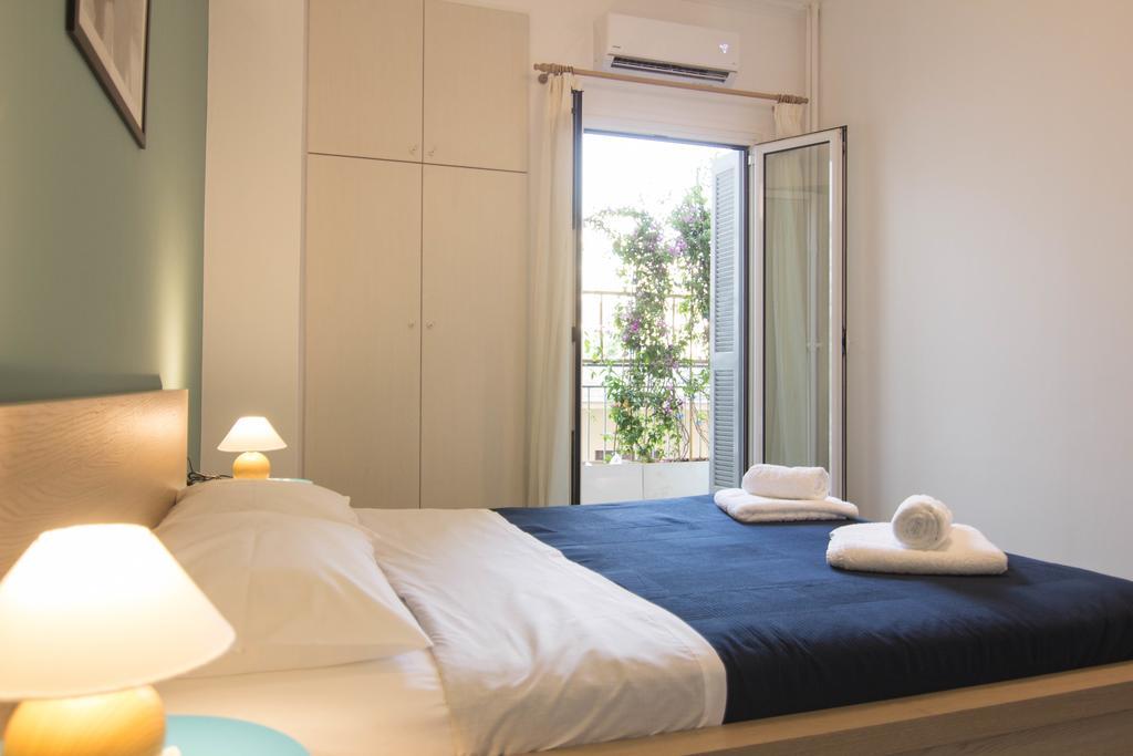 Athenian Blue - Family Apt 5' Minutes From Acropolis Museum Exterior foto