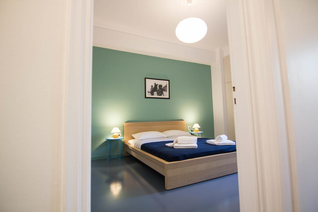 Athenian Blue - Family Apt 5' Minutes From Acropolis Museum Exterior foto